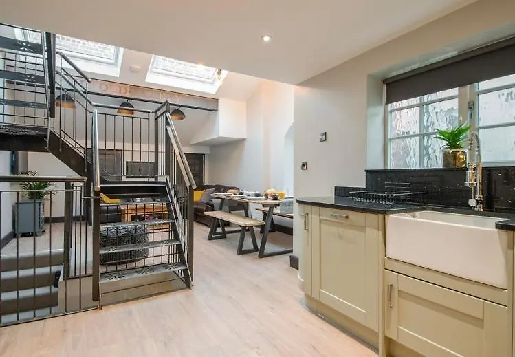 Vakantiehuis The Old Bakery - Luxury Three Bed House With Roof Terrace Villa Whitby